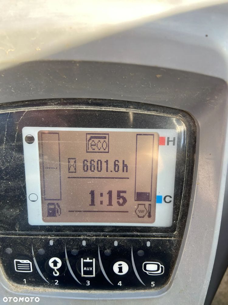 Kubota KX080-4 - 9