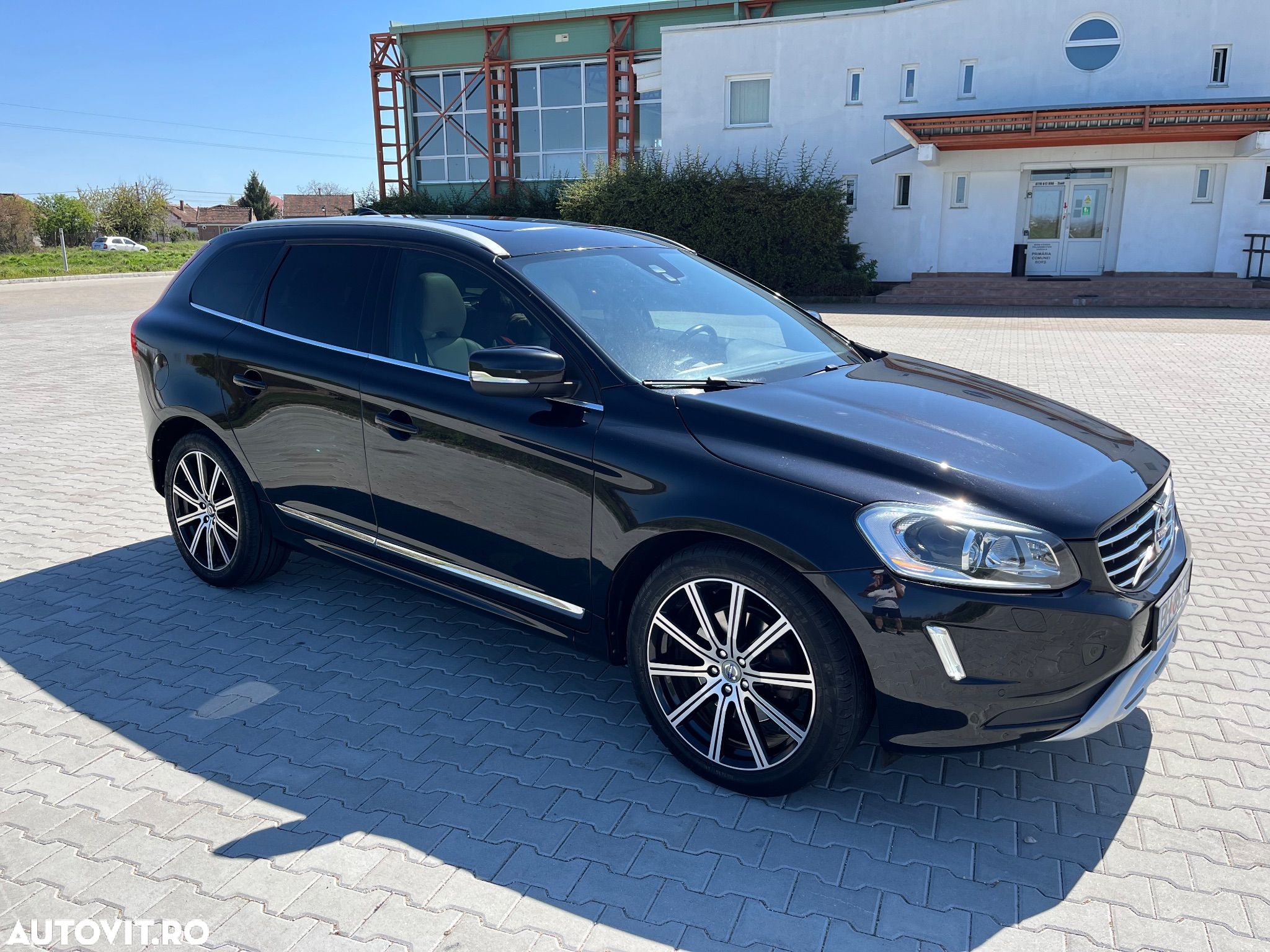 Volvo XC 60 D5 AWD Aut. Momentum - 1