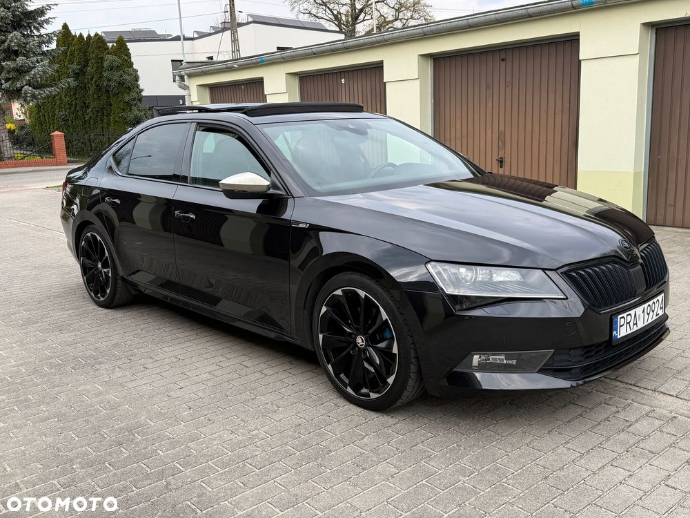 Skoda Superb 2.0 TDI Sportline DSG - 3