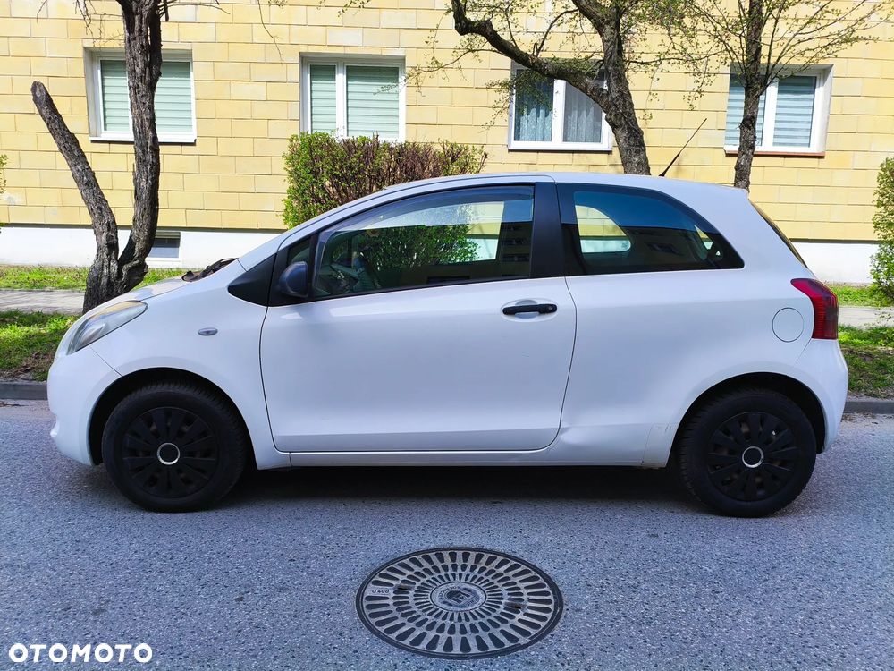 Toyota Yaris 1.0 Luna Start - 4