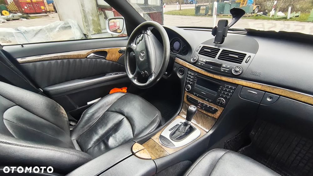 Mercedes-Benz Klasa E - 9