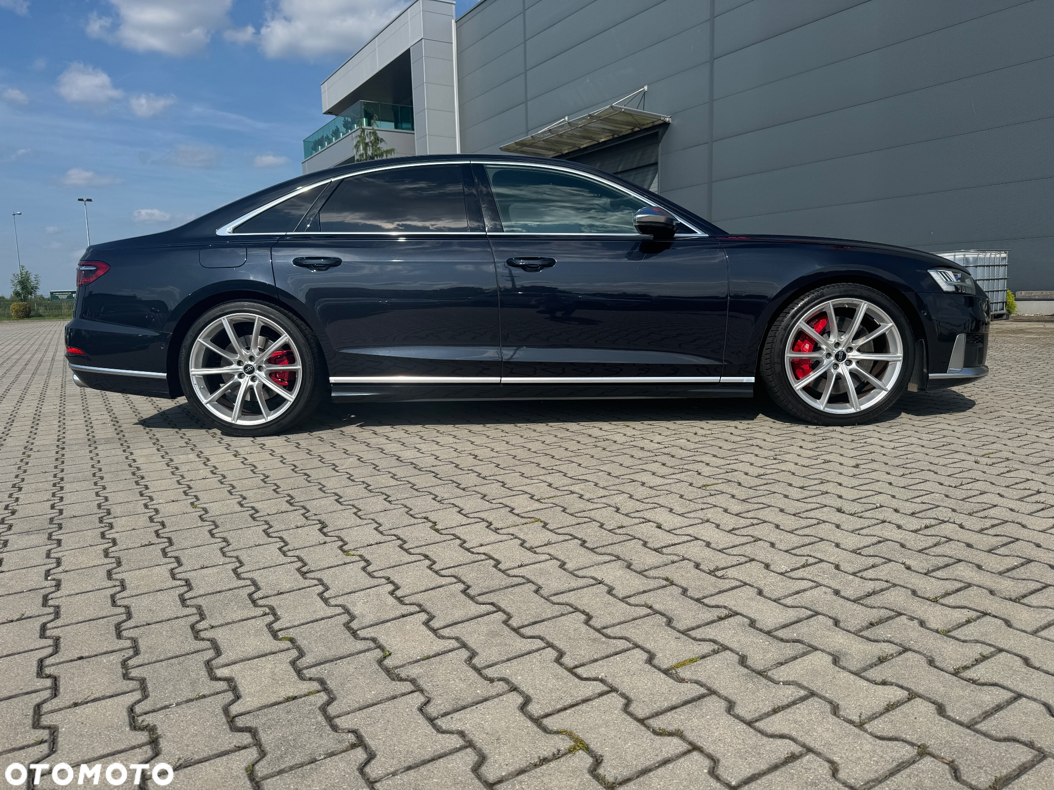 Audi S8 - 12