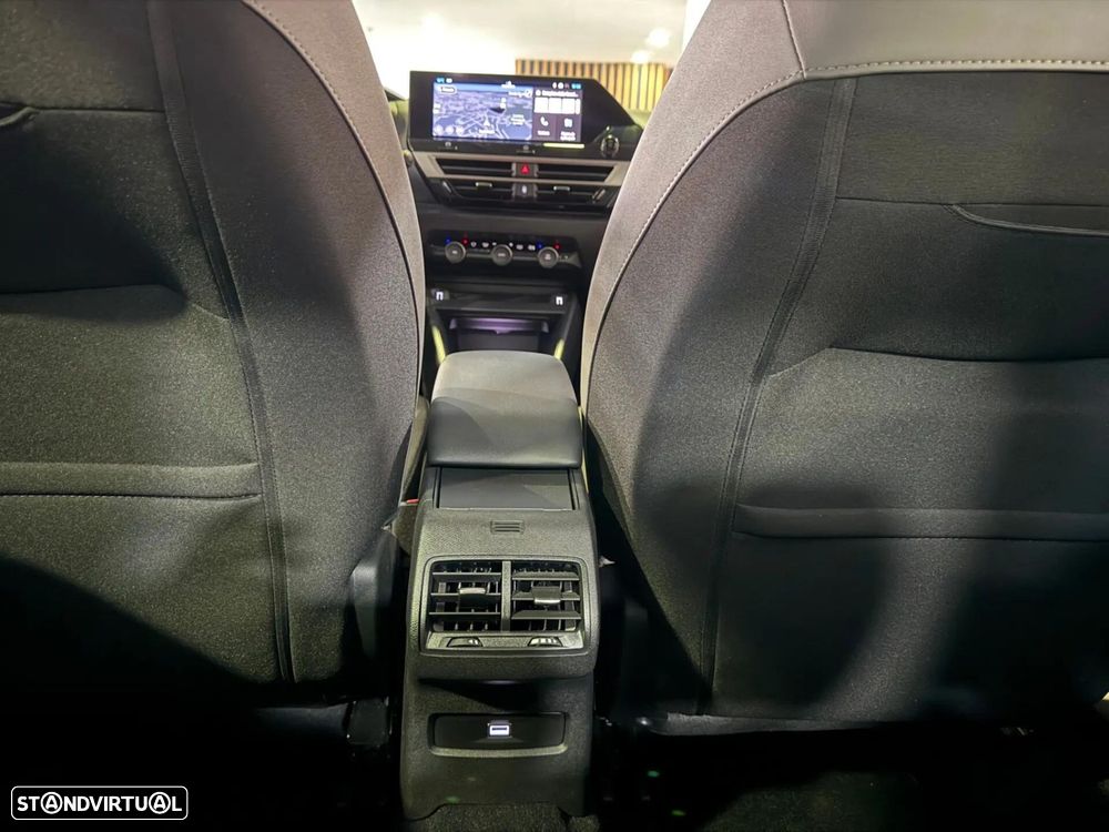 Citroën C4 X 1.2 Hybrid Plus e-DSC6 - 23