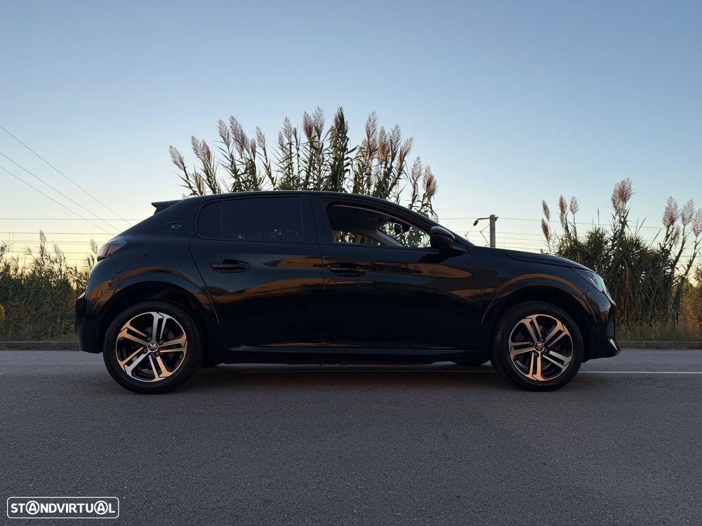 Peugeot e-208 Allure Pack - 10