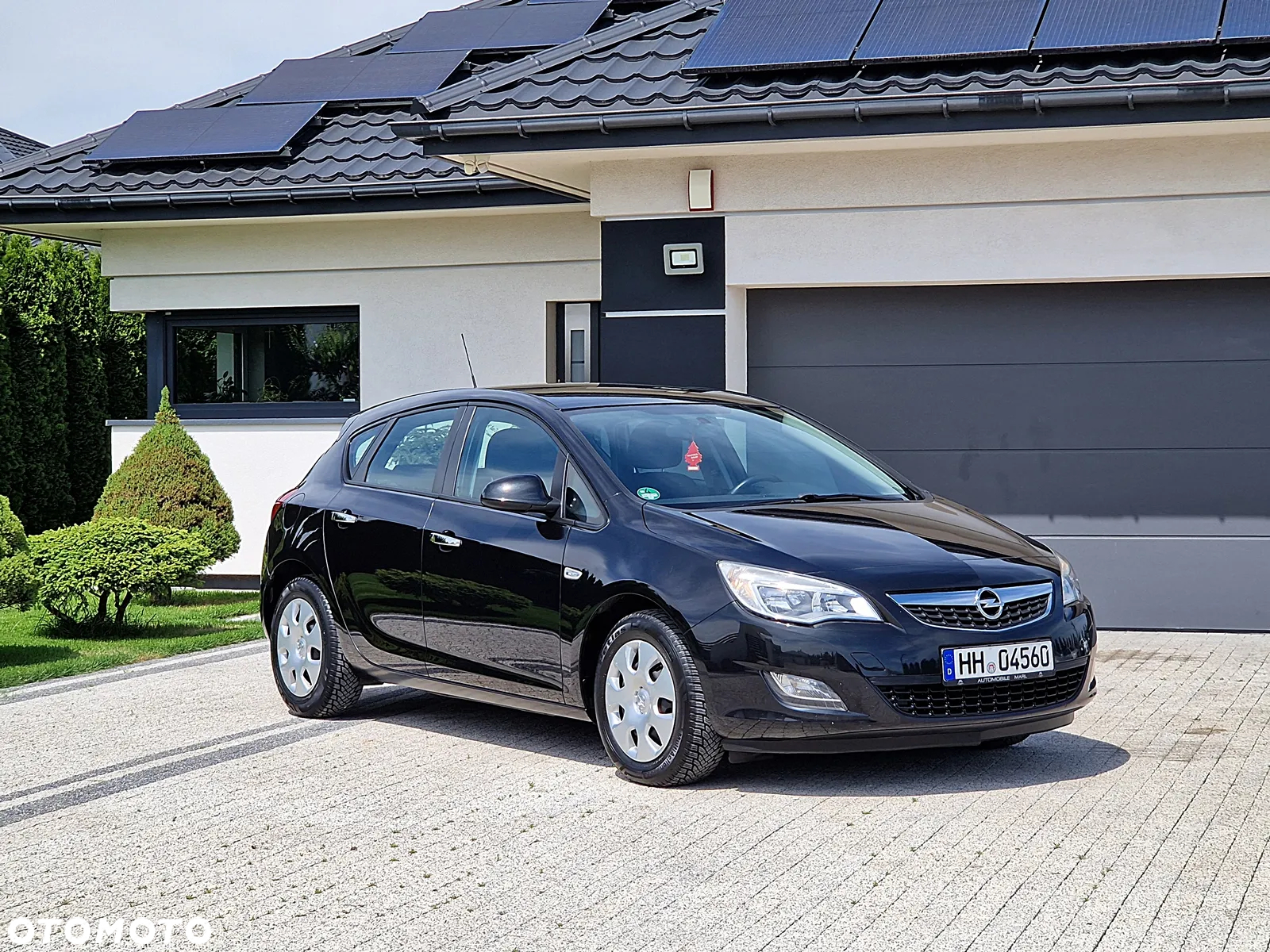 Opel Astra 1.4 150 Jahre - 17