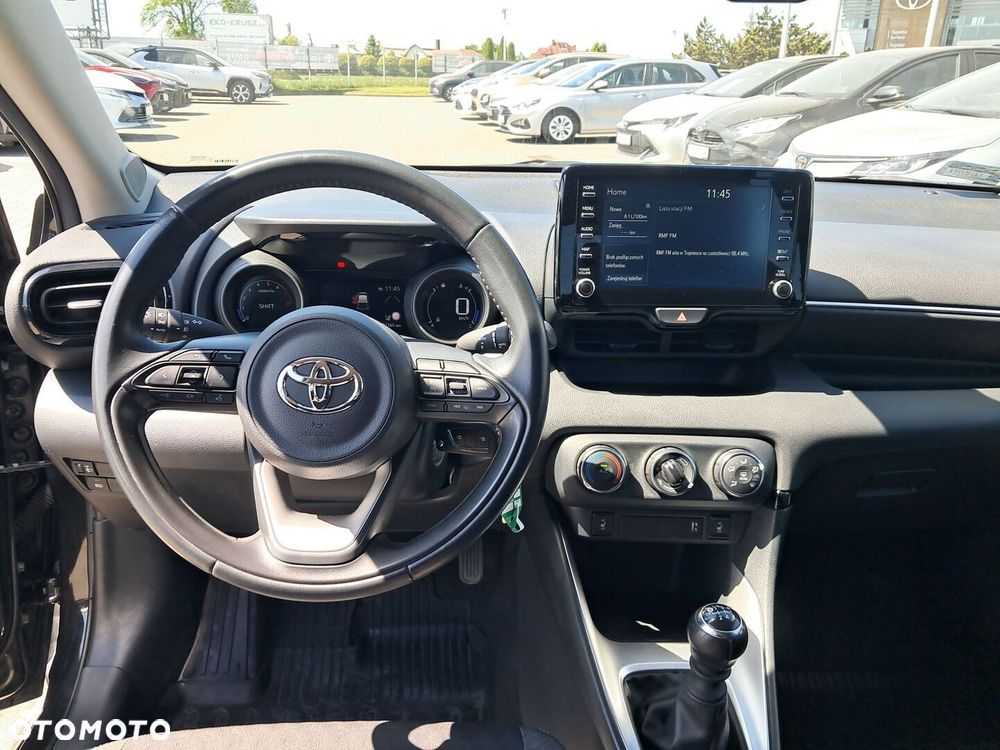 Toyota Yaris - 12