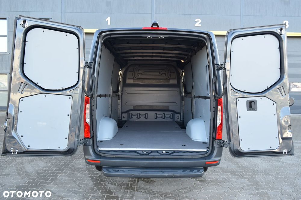 Mercedes-Benz Sprinter 319 V6 3.0 LED*Navi*Distronic*Webasto - 8