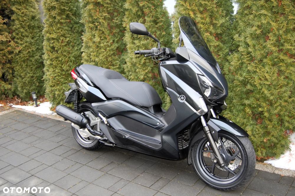 Yamaha X-max - 1