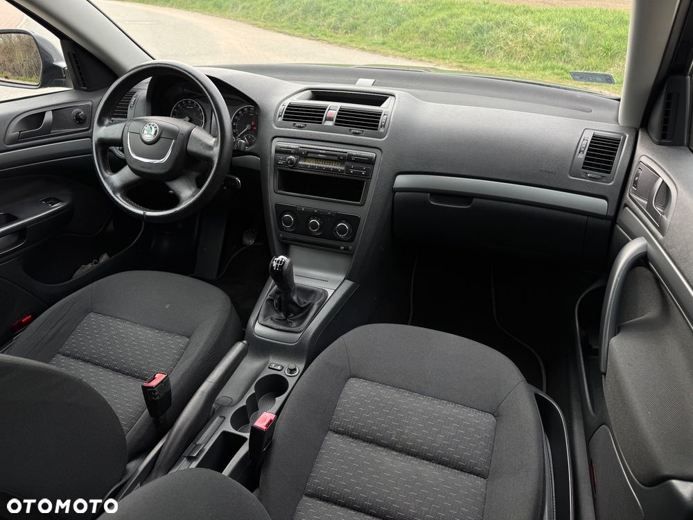 Skoda Octavia 1.6 TDI DPF Active - 10