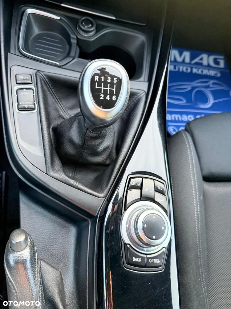 BMW Seria 1 114d Sport Line - 25