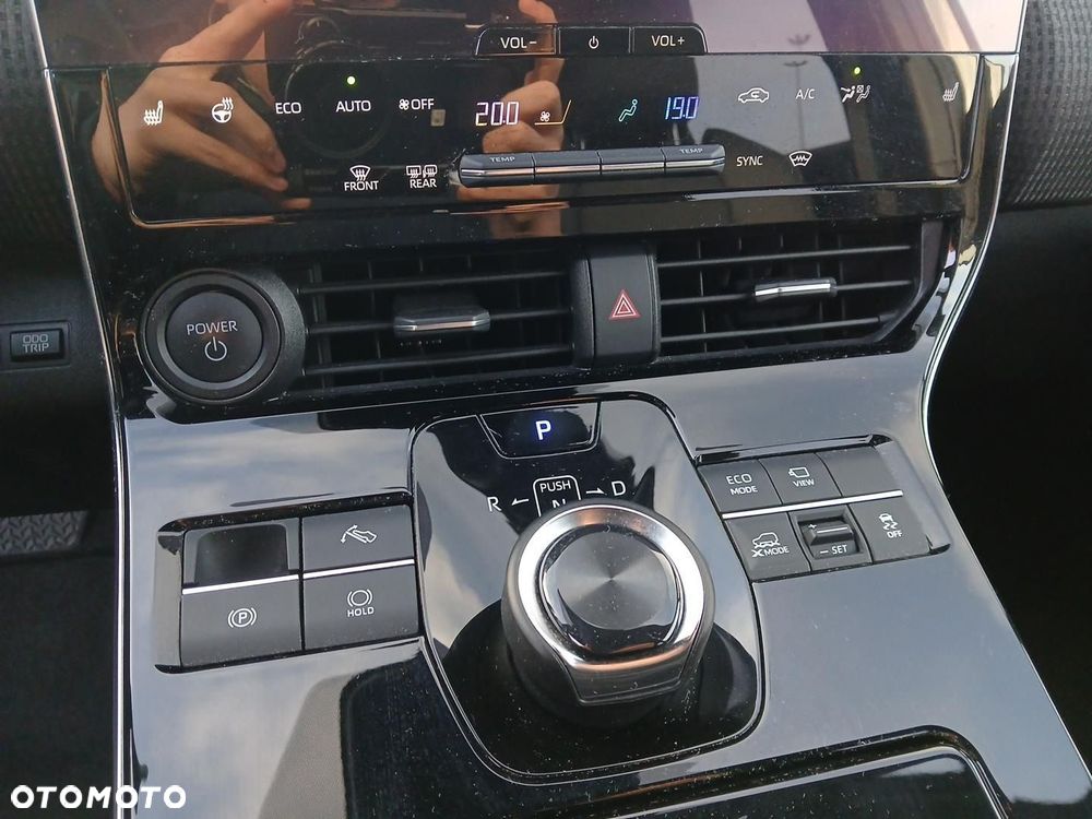 Toyota bZ4X 71.4kWh 4x4 Prestige - 31