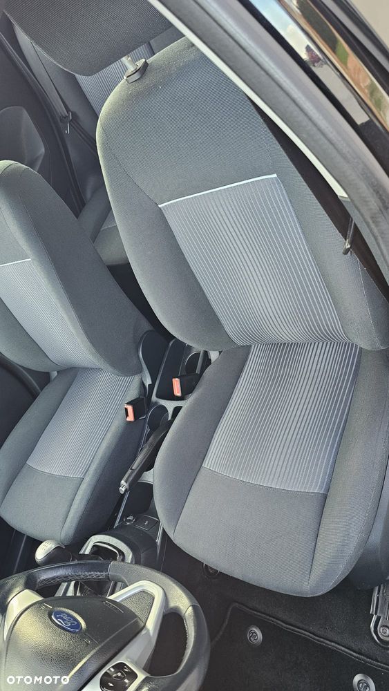 Ford Fiesta 1.25 Ambiente - 23