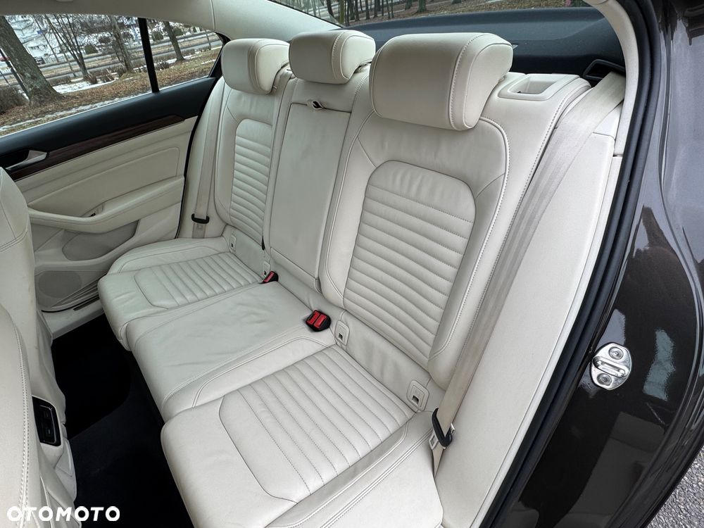 Volkswagen Passat 1.8 TSI BMT Highline DSG - 8