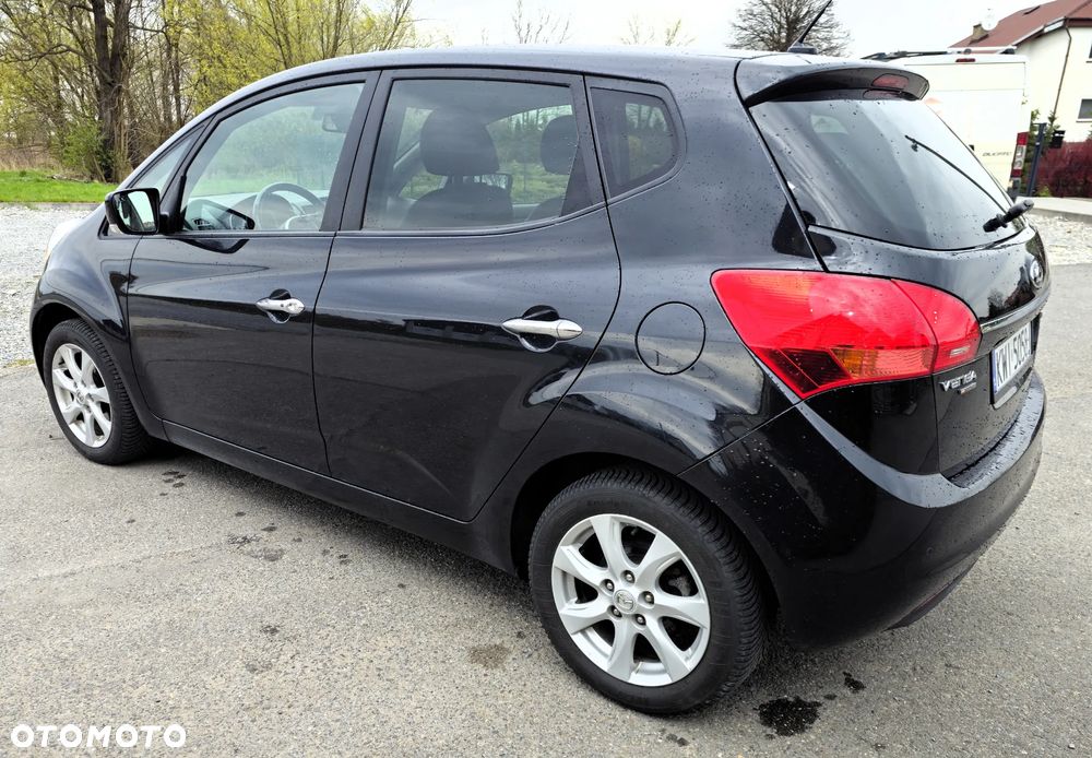 Kia Venga 1.6 CRDi 128 Business Line - 4