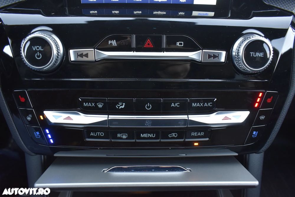 Ford Explorer 3.0 PHEV ST-Line - 28