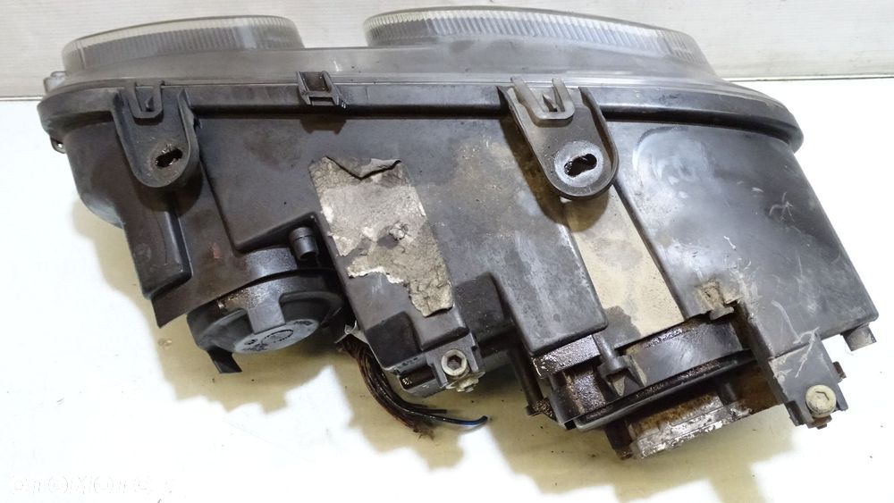 LAMPA PRAWA PRZEDNIA MG ZT-T 2.0   1DL236032-16 - 5