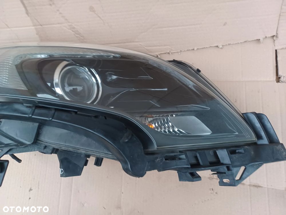 LAMPA PRZEDNIA PRAWA ZAFIRA C EUROPA - 10