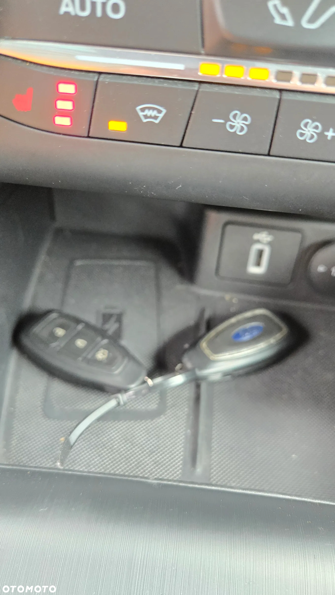Ford Focus 1.5 EcoBlue Start-Stopp-System TITANIUM X - 15