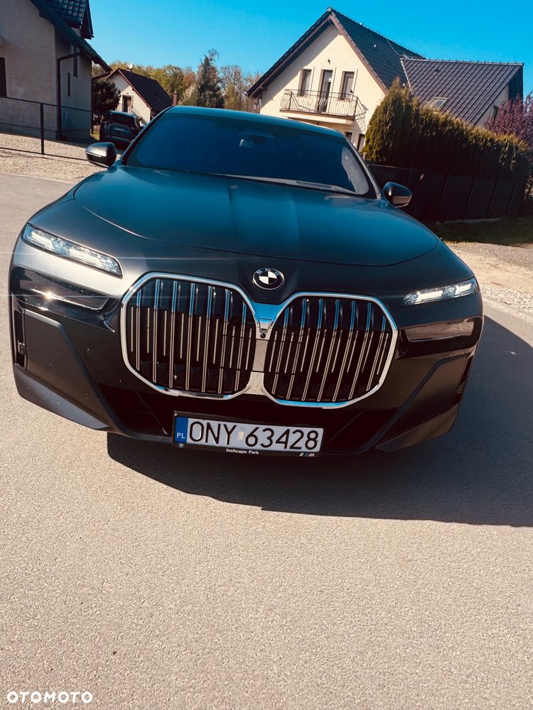 BMW Seria 7 740d xDrive mHEV Nero Lusso Edition sport - 29