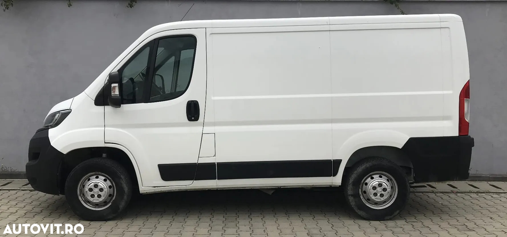 Peugeot Boxer HDi 330 L1H1 S&S Active - 10