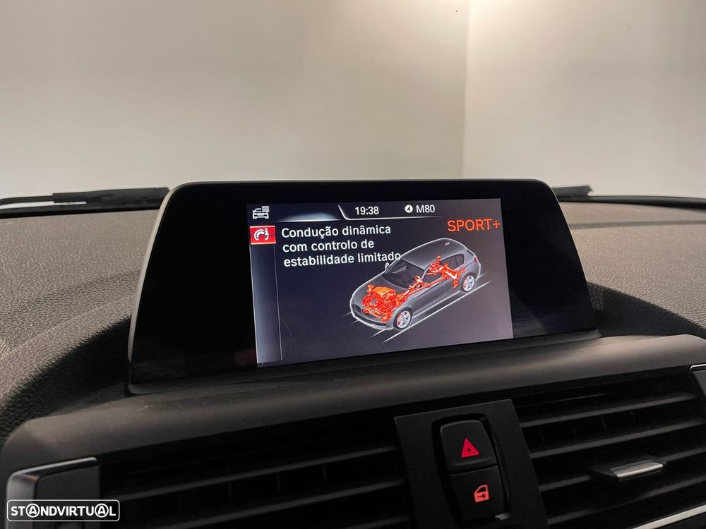 BMW 116 d Sport Line - 27