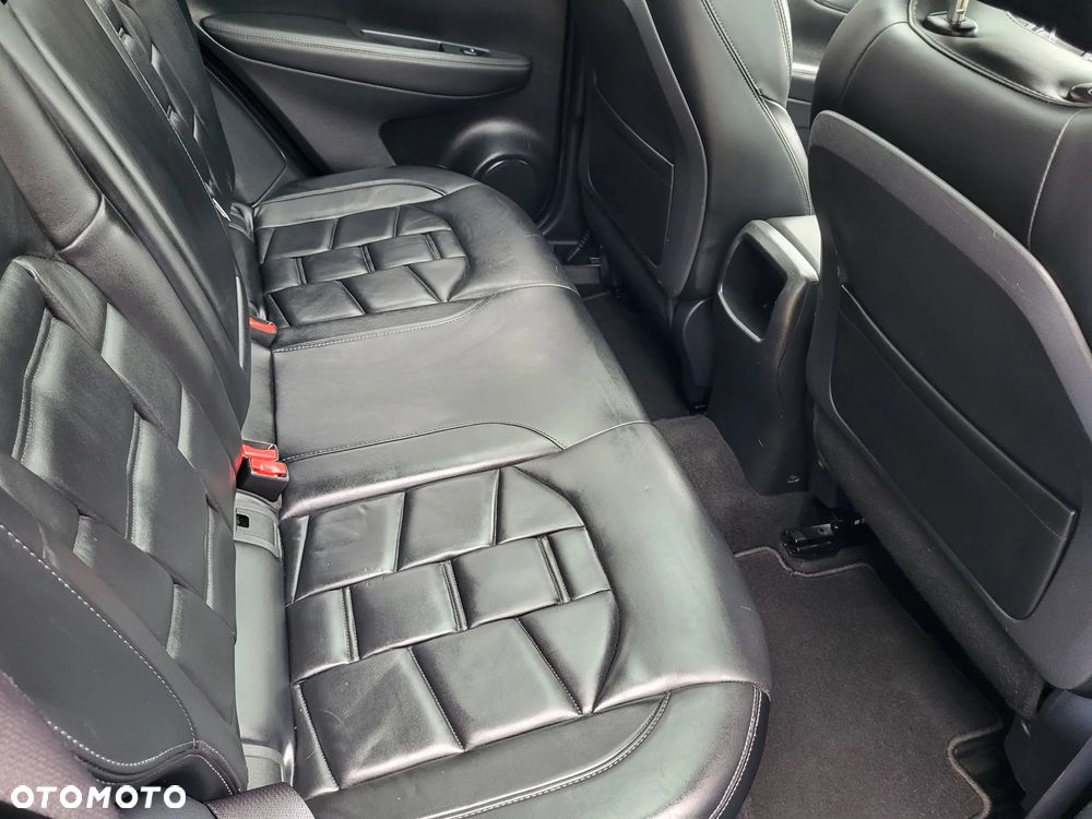 Nissan Qashqai 1.6 DCi 4x4 N-Connecta - 19
