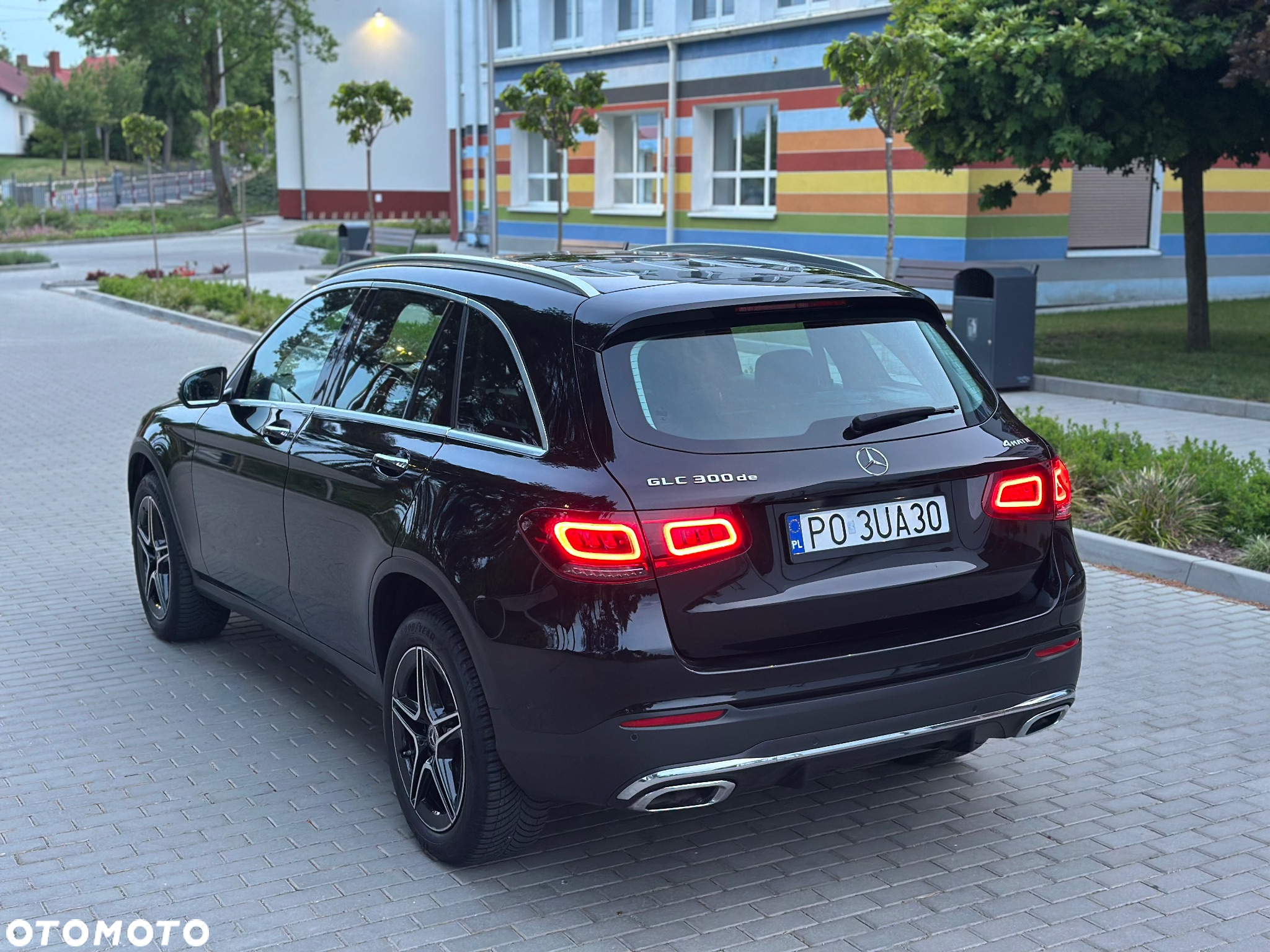 Mercedes-Benz GLC 300 de 4Matic 9G-TRONIC AMG Line - 9
