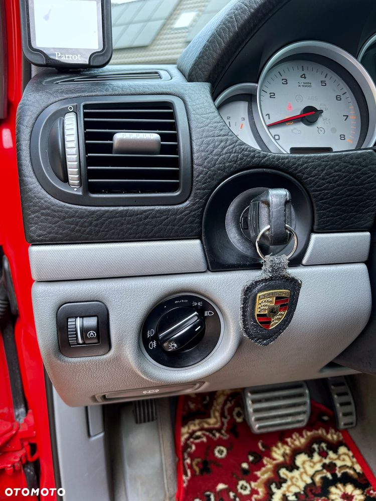 Porsche Cayenne - 29