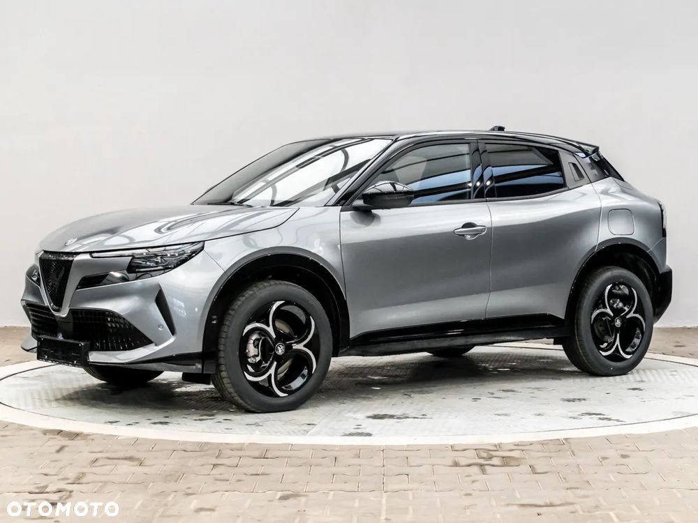 Alfa Romeo Junior 1.2 mHEV Ibrida Speciale eDCT - 1