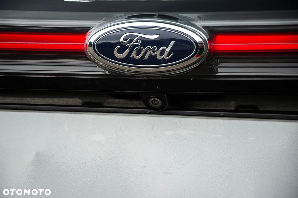 Ford Edge 2.0 TDCi Twin-Turbo 4WD Titanium - 32