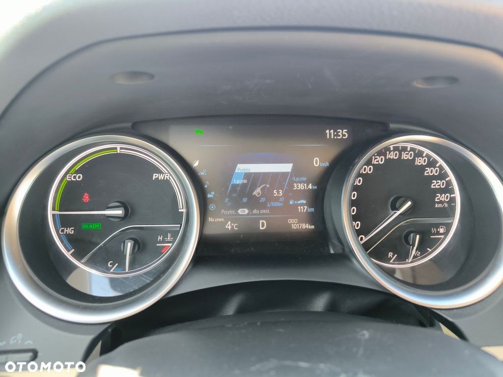 Toyota Camry - 22
