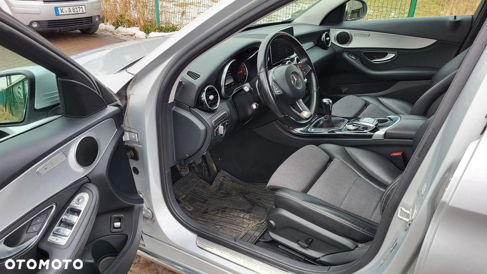 Mercedes-Benz Klasa C 180 (BlueEFFICIENCY) Avantgarde - 6