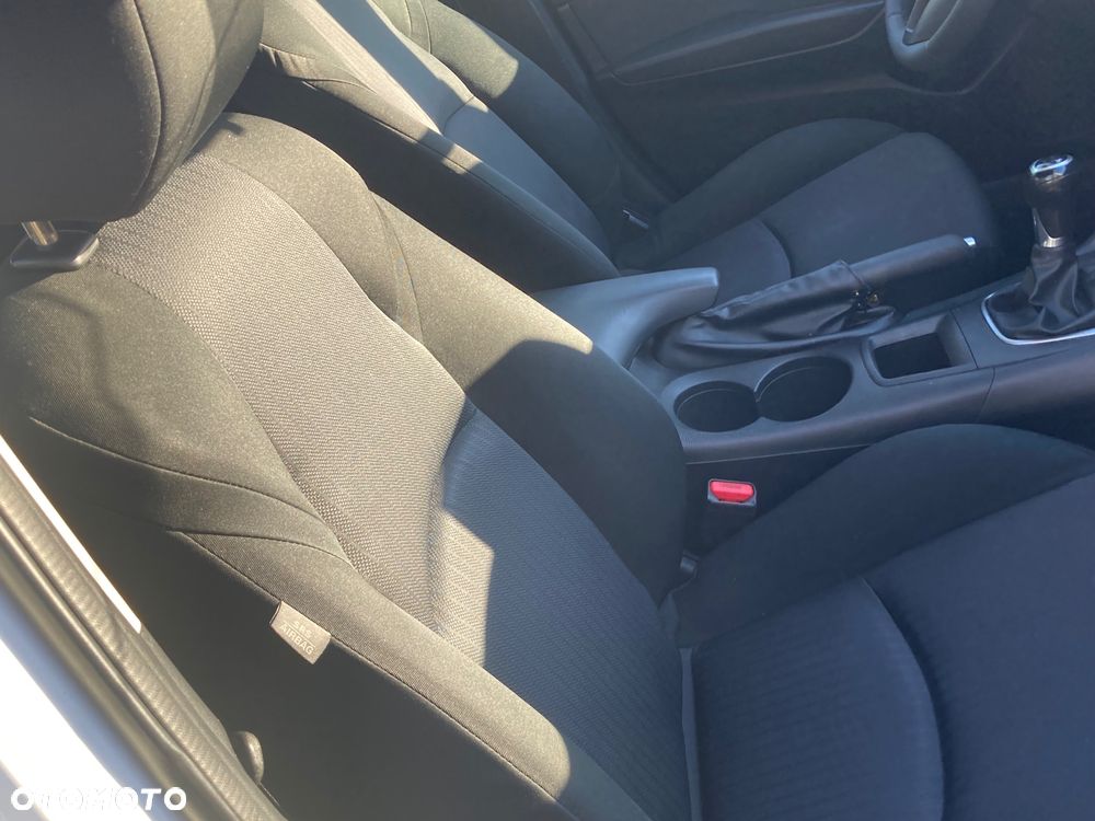 Mazda 3 1.6 Comfort EU5 - 12