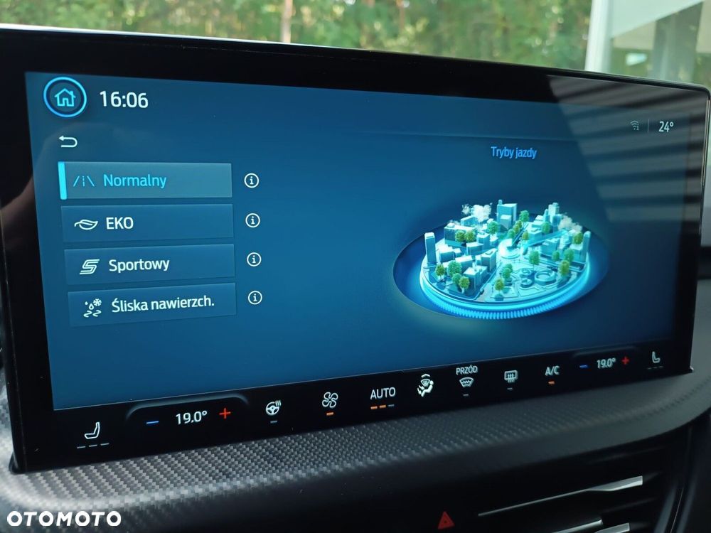 Ford Kuga - 22