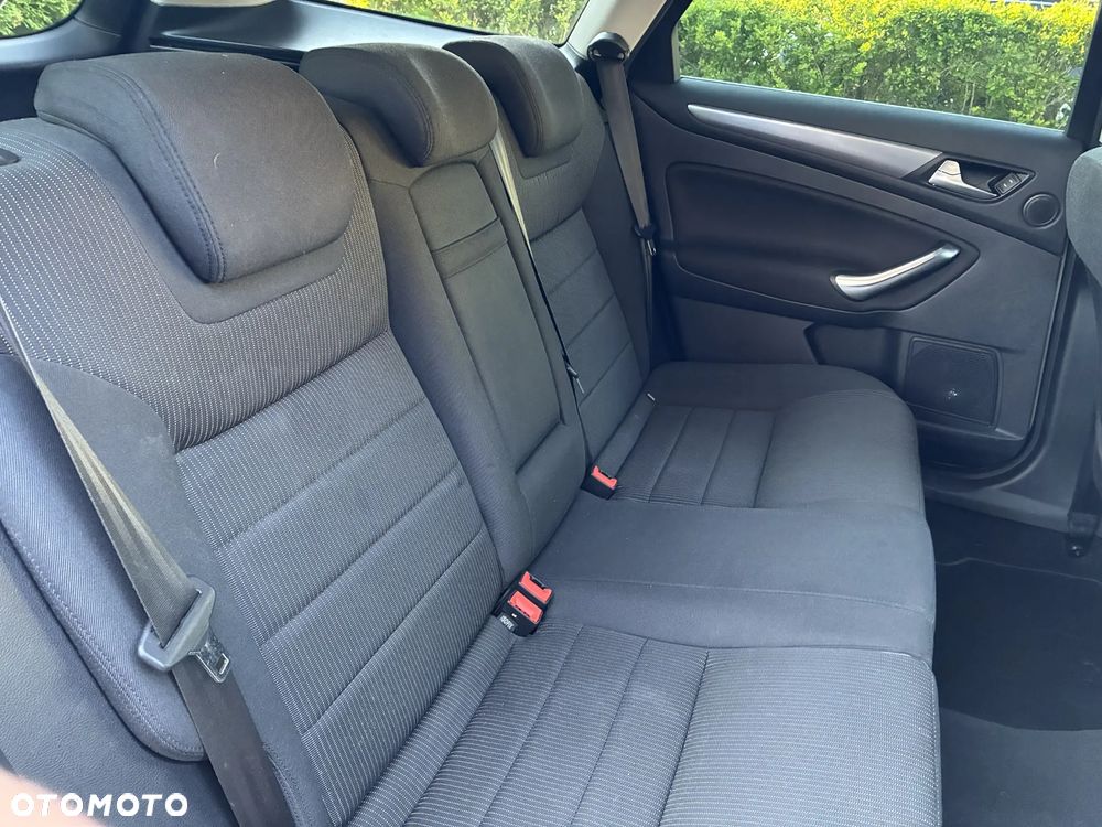 Ford Mondeo 2.0 TDCi Titanium - 15