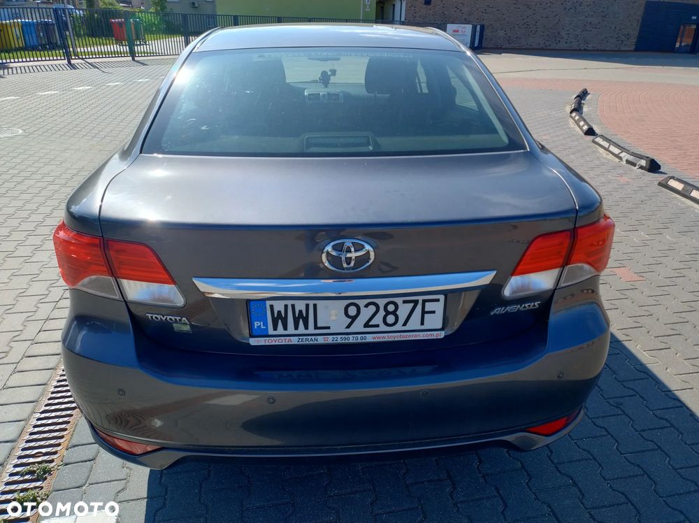 Toyota Avensis - 5