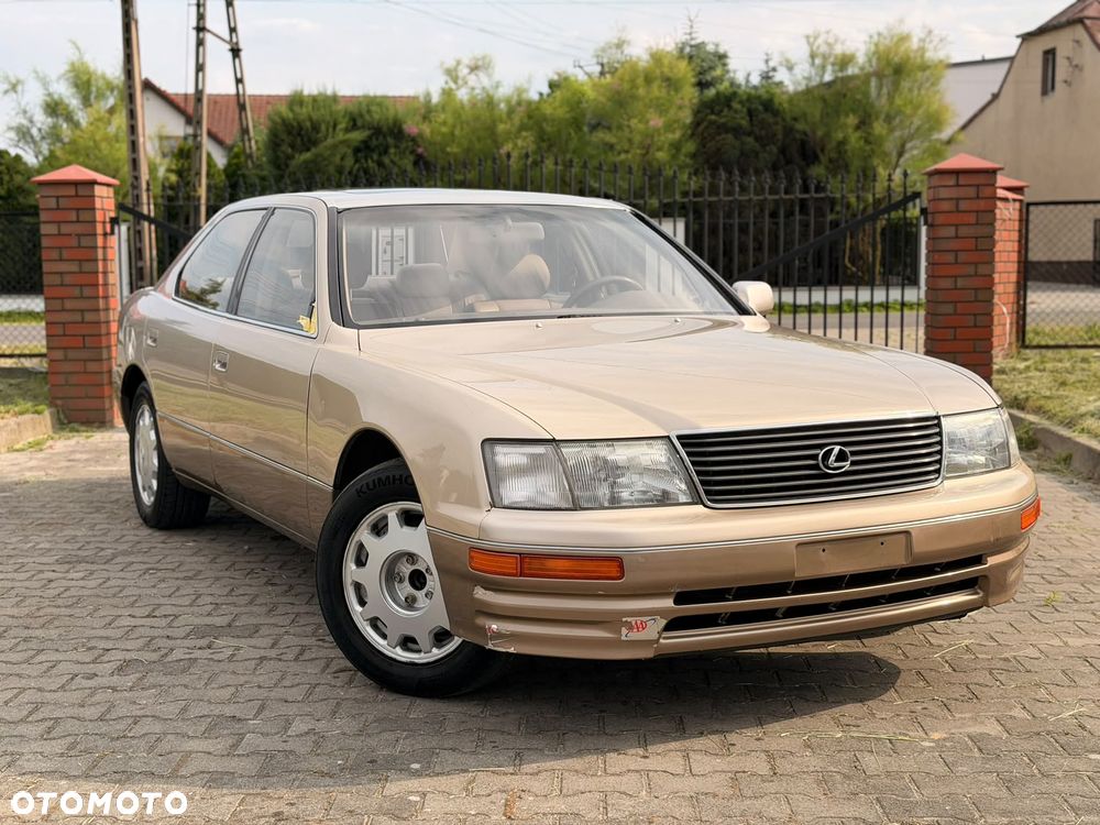 Lexus LS - 4