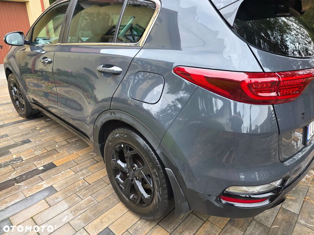 Kia Sportage 1.6 GDI Black Edition 2WD - 8
