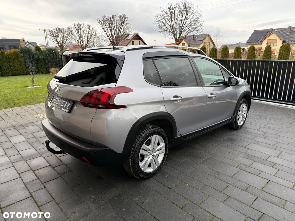 Peugeot 2008 BlueHDi 100 STOP & START Signature - 6