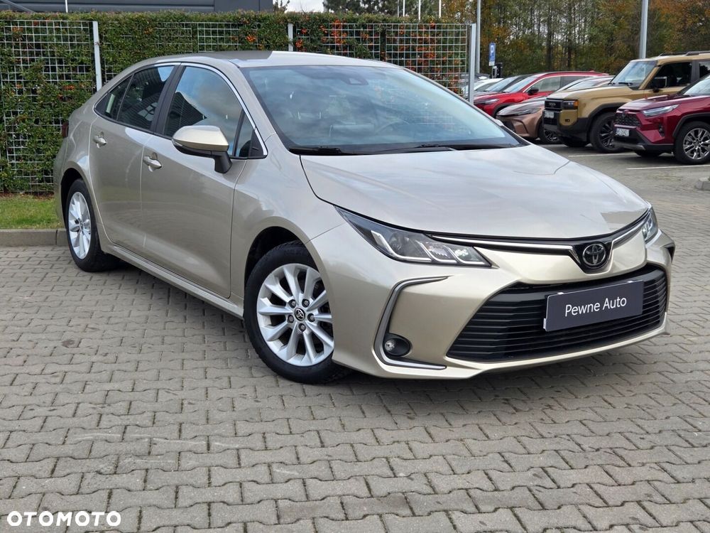 Toyota Corolla - 12