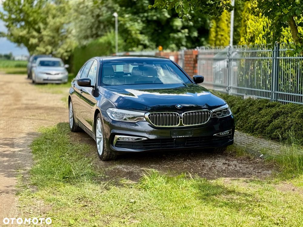 BMW Seria 5 530i xDrive Luxury Line - 3