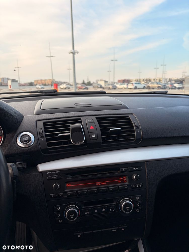 BMW Seria 1 - 27