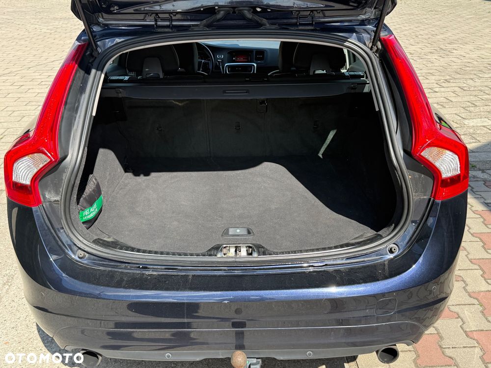 Volvo V60 T2 Geartronic Kinetic - 24