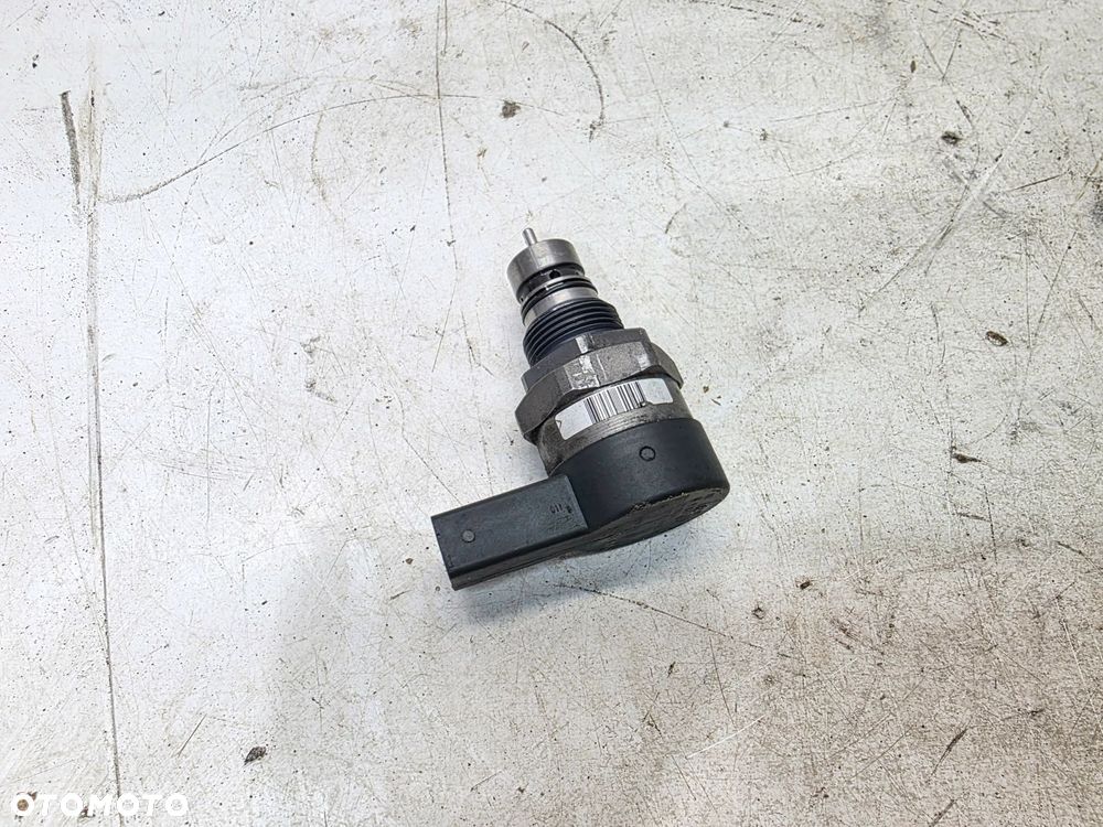 CZUJNIK CIŚNIENIA PALIWA AUDI A A5 A6 A7 Q75 Q7 3.0 TDI 059130764AK - 3