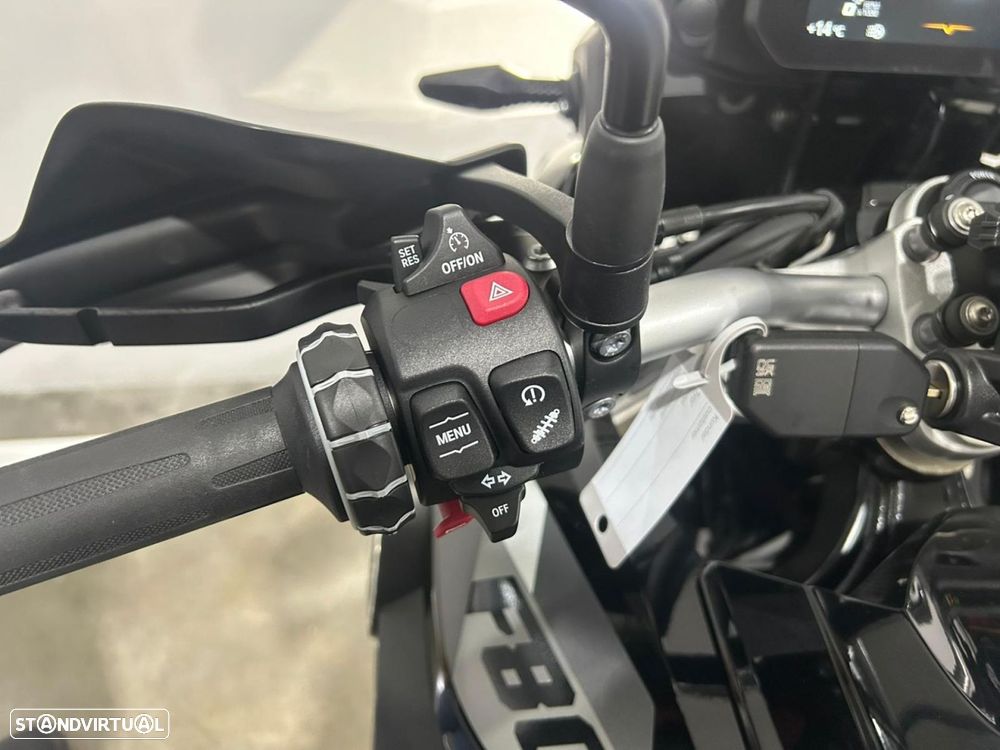 BMW F 750 GS 750 GS triple Black - 8