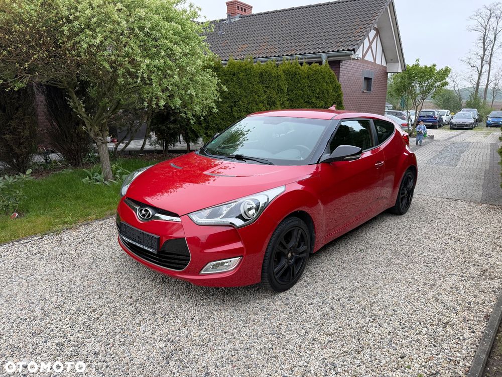 Hyundai Veloster - 1