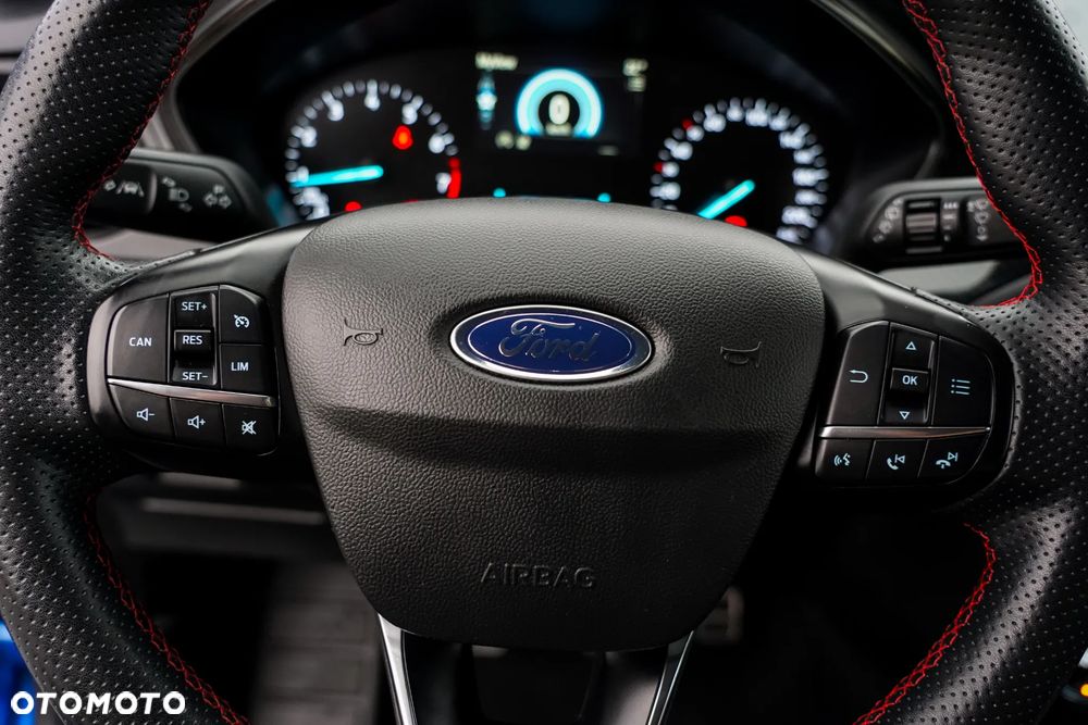 Ford Focus - 33