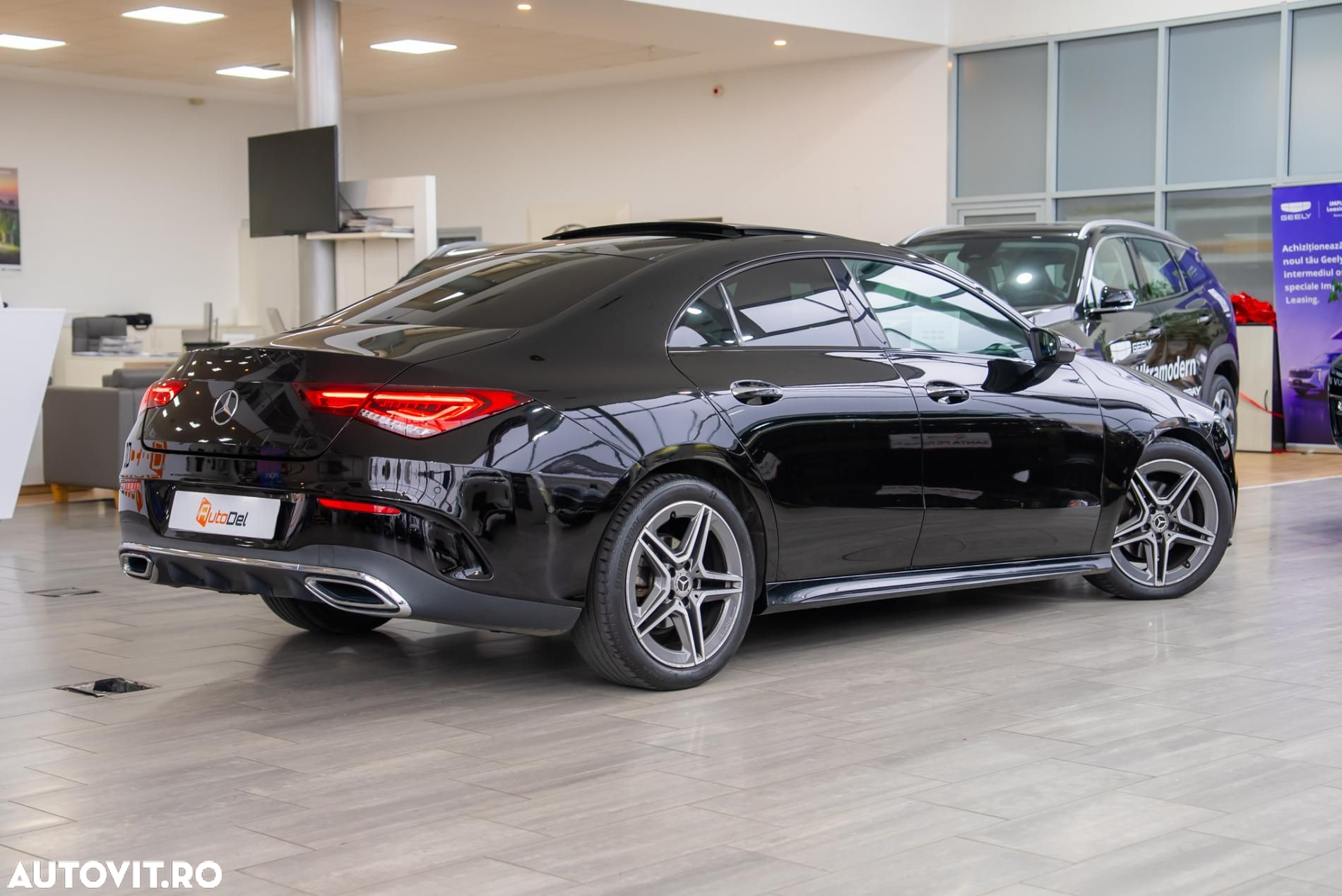 Mercedes-Benz CLA 180 7G-DCT AMG Line - 4