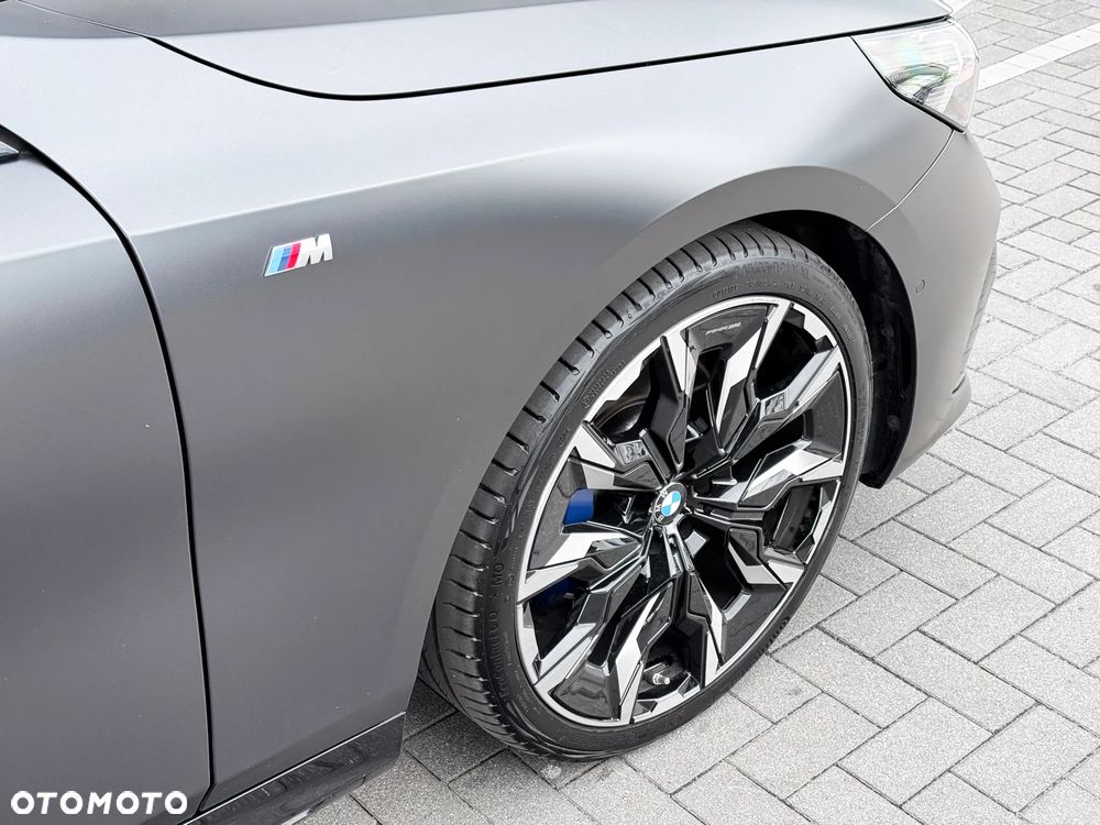 BMW Seria 5 520d xDrive - 12