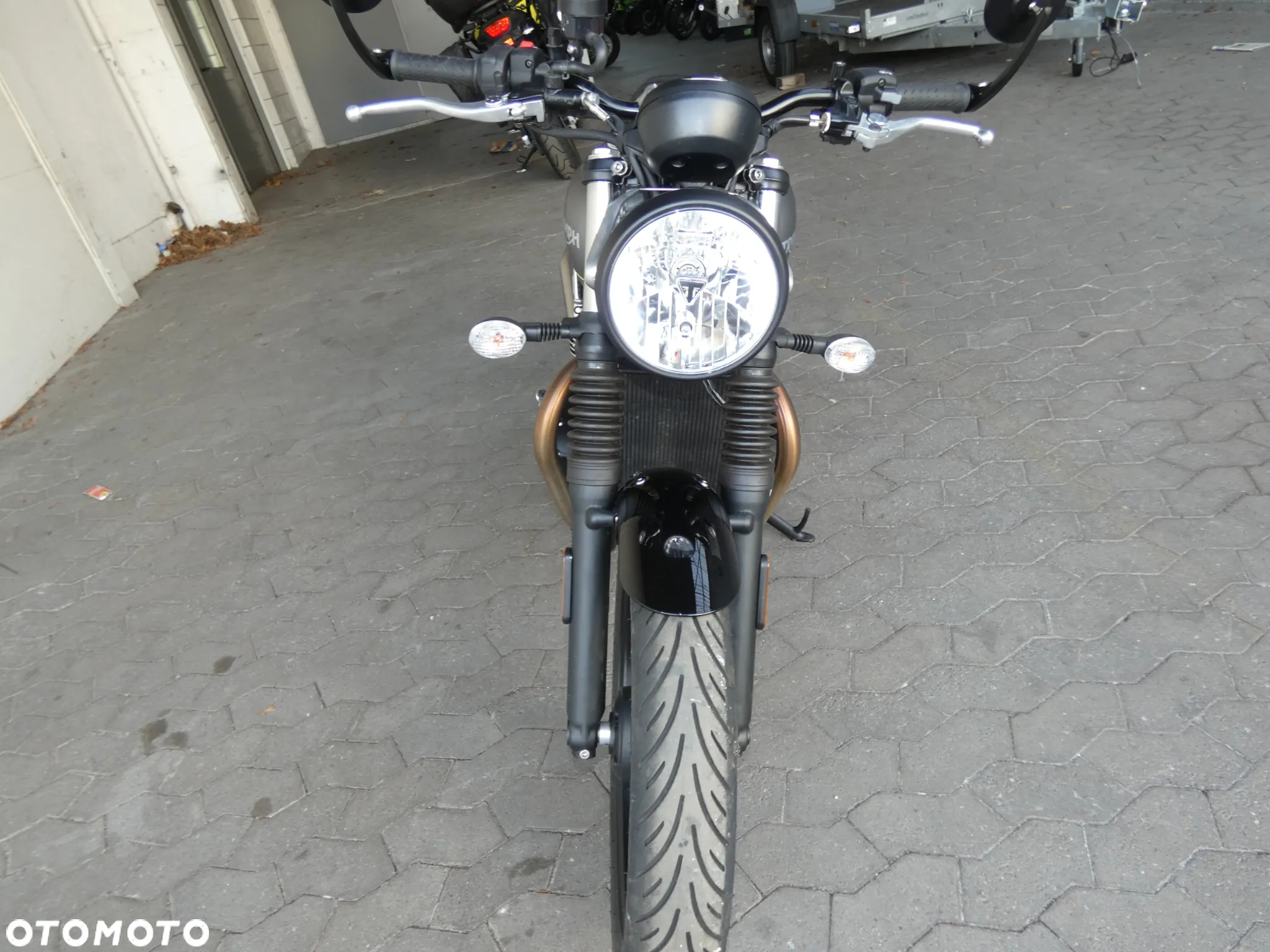 Triumph Speed Twin - 2